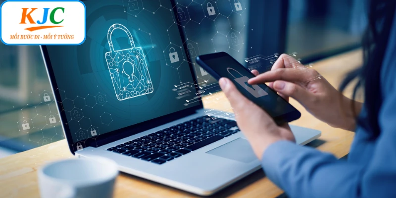 KJC xây dựng chính sách bảo mật như thế nào?